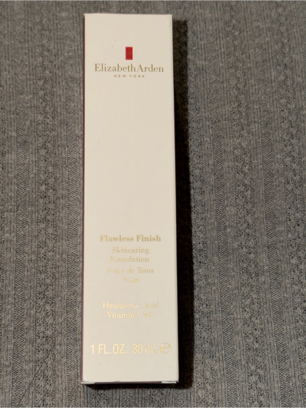 Elizabeth Arden Flawless Finish Skincaring Foundation. 430W